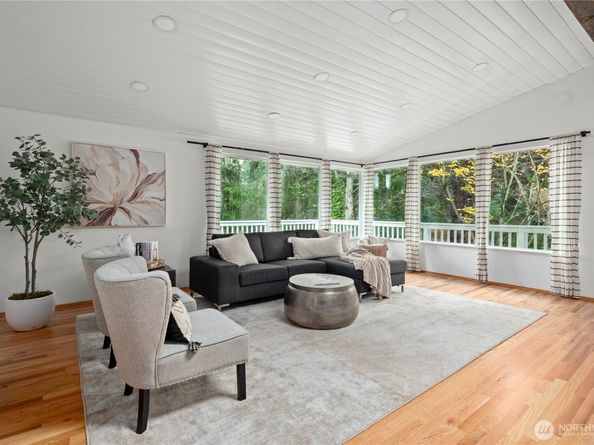 8732 209th Place SW, Edmonds WA 98026