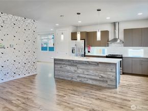 9849 6th Place SE, Seattle WA 98106