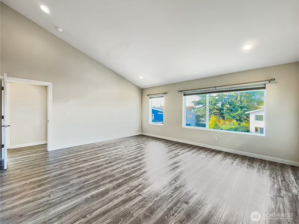 9849 6th Place SE, Seattle WA 98106