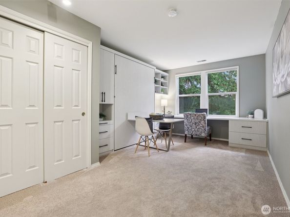 22561 SE 42nd Terrace 2211, Issaquah WA 98029