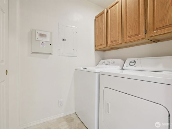 22561 SE 42nd Terrace 2211, Issaquah WA 98029