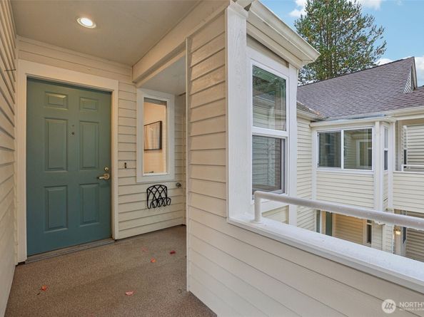 22561 SE 42nd Terrace 2211, Issaquah WA 98029