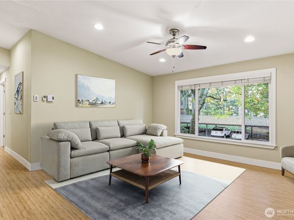 21305 48th Avenue W B212, Mountlake Terrace WA 98043