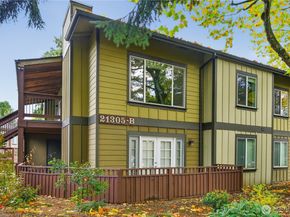 21305 48th Avenue W B212, Mountlake Terrace WA 98043