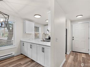 1302 Chestnut Street 2, Everett WA 98201