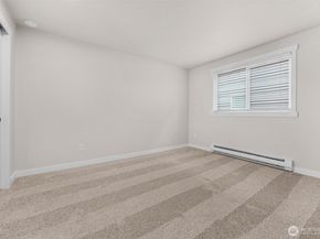 1302 Chestnut Street 2, Everett WA 98201