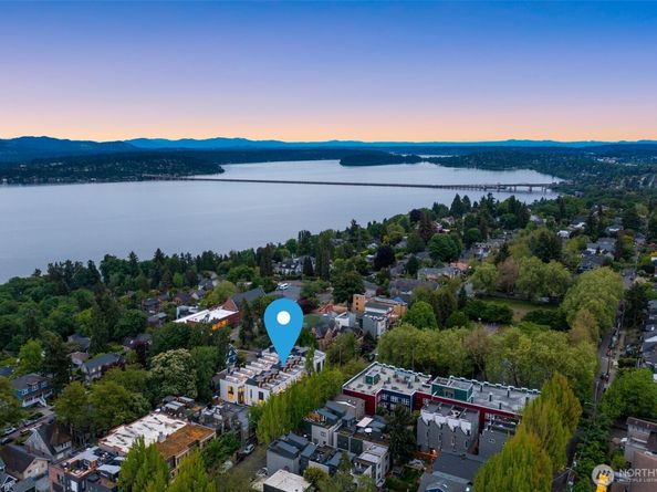 1108 C 34th Avenue, Seattle WA 98122