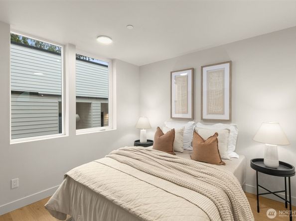 1108 C 34th Avenue, Seattle WA 98122