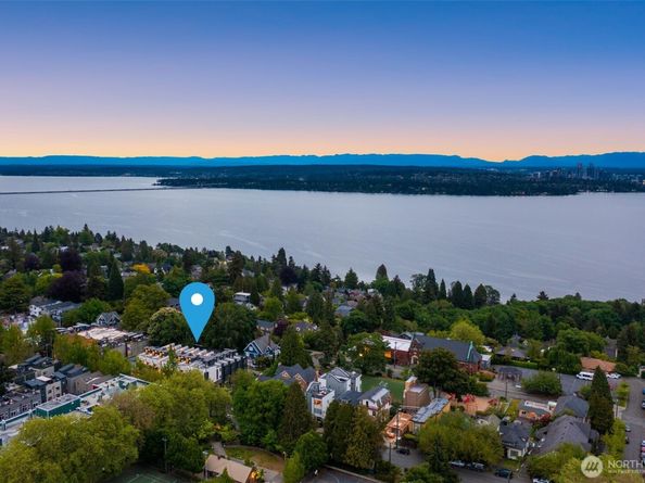 1108 C 34th Avenue, Seattle WA 98122