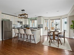 5731 186th Place SW A, Lynnwood WA 98037