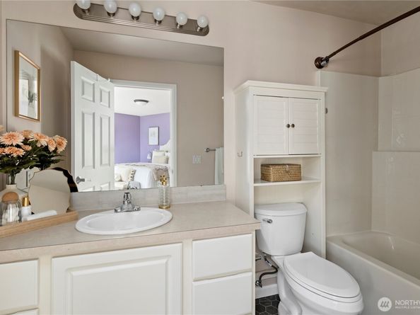 5731 186th Place SW A, Lynnwood WA 98037