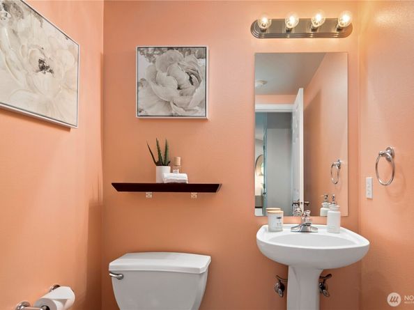 5731 186th Place SW A, Lynnwood WA 98037