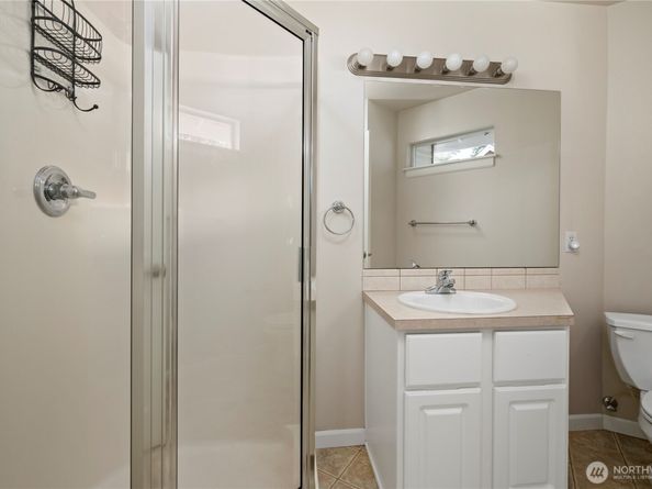 5731 186th Place SW A, Lynnwood WA 98037