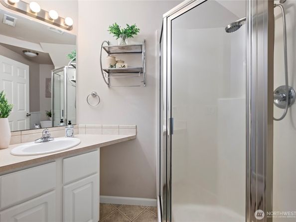 5731 186th Place SW A, Lynnwood WA 98037