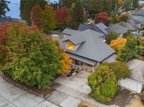 4712 SW Brace Point Drive, Seattle WA 98136