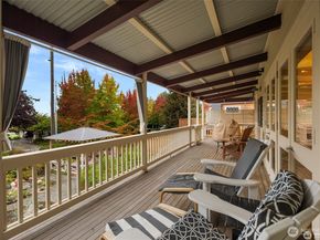 4712 SW Brace Point Drive, Seattle WA 98136
