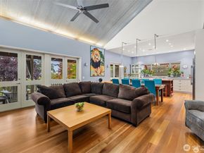 4712 SW Brace Point Drive, Seattle WA 98136
