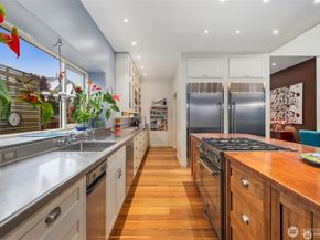 4712 SW Brace Point Drive, Seattle WA 98136