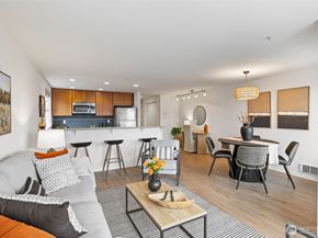 2432 Dexter Avenue N 201, Seattle WA 98109