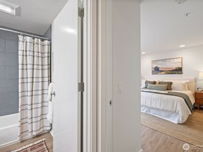 2432 Dexter Avenue N 201, Seattle WA 98109