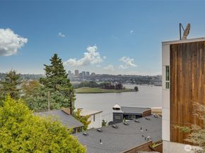 2432 Dexter Avenue N 201, Seattle WA 98109