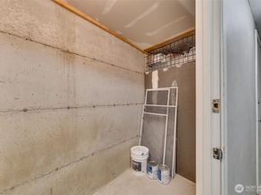 2432 Dexter Avenue N 201, Seattle WA 98109