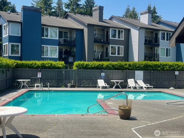 26221 116th Avenue SE F104, Kent WA 98030