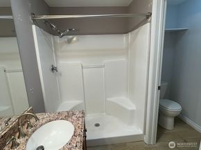 26221 116th Avenue SE F104, Kent WA 98030