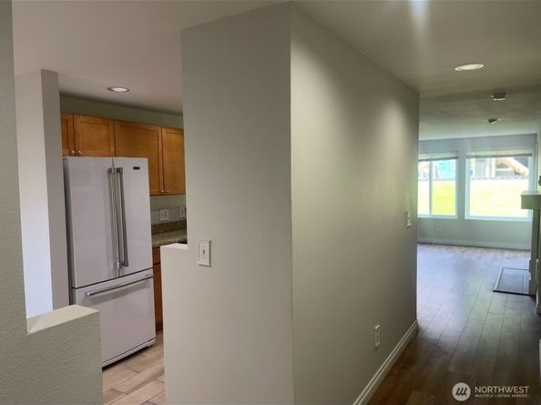 26221 116th Avenue SE F104, Kent WA 98030
