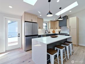 7716 32nd Avenue SW, Seattle WA 98126