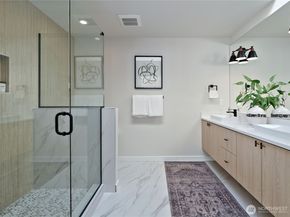 7716 32nd Avenue SW, Seattle WA 98126