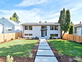 7716 32nd Avenue SW, Seattle WA 98126