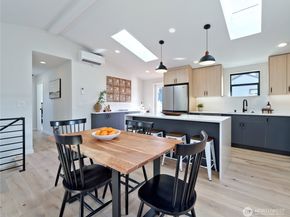7716 32nd Avenue SW, Seattle WA 98126