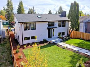 7716 32nd Avenue SW, Seattle WA 98126