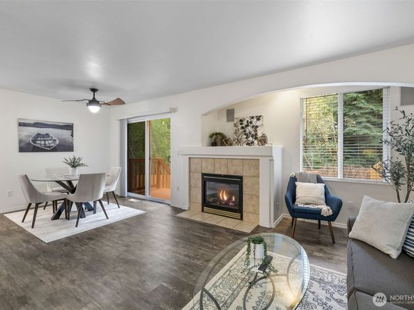 8705 1st Place NE A, Lake Stevens WA 98258