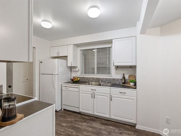 8705 1st Place NE A, Lake Stevens WA 98258