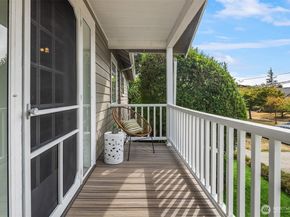8266 4th Avenue NE, Seattle WA 98115