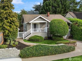 8266 4th Avenue NE, Seattle WA 98115