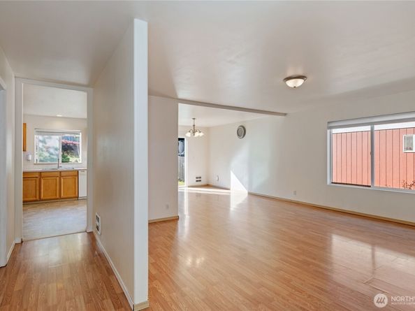 7006 E Dakota Street, Port Orchard WA 98366