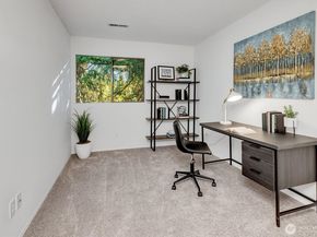 14132 74th Place NE 16D, Kirkland WA 98034
