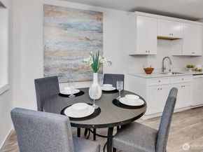 14132 74th Place NE 16D, Kirkland WA 98034