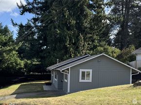 5506 216 Street SW, Mountlake Terrace WA 98043