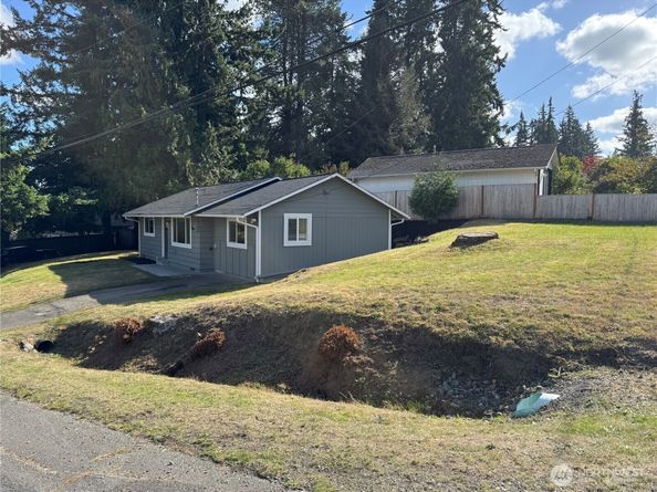 5506 216 Street SW, Mountlake Terrace WA 98043