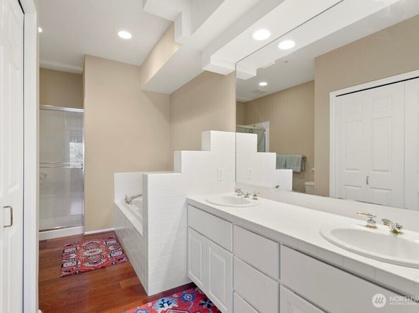 1762 NW 57th Street 501, Seattle WA 98107