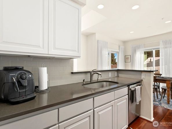 1762 NW 57th Street 501, Seattle WA 98107