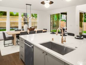 2643 106th Avenue NE, Bellevue WA 98004
