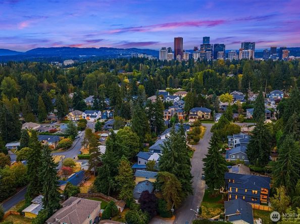 2643 106th Avenue NE, Bellevue WA 98004