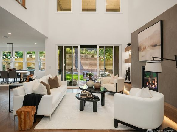 2643 106th Avenue NE, Bellevue WA 98004