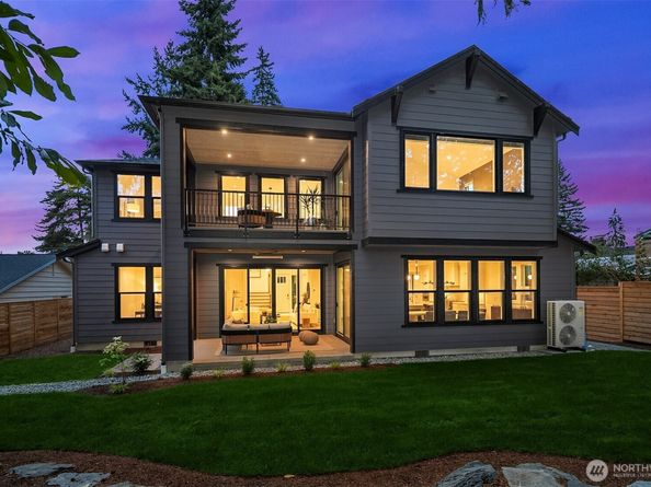 2643 106th Avenue NE, Bellevue WA 98004
