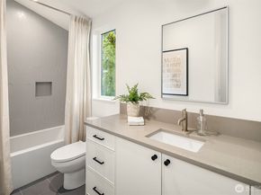 2643 106th Avenue NE, Bellevue WA 98004